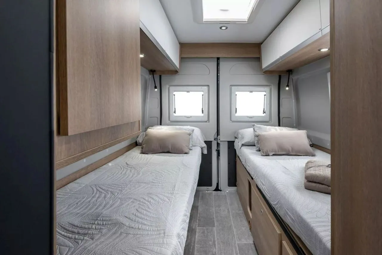 Fourgon aménagé - Giottiline - VAN 64 G - 2026