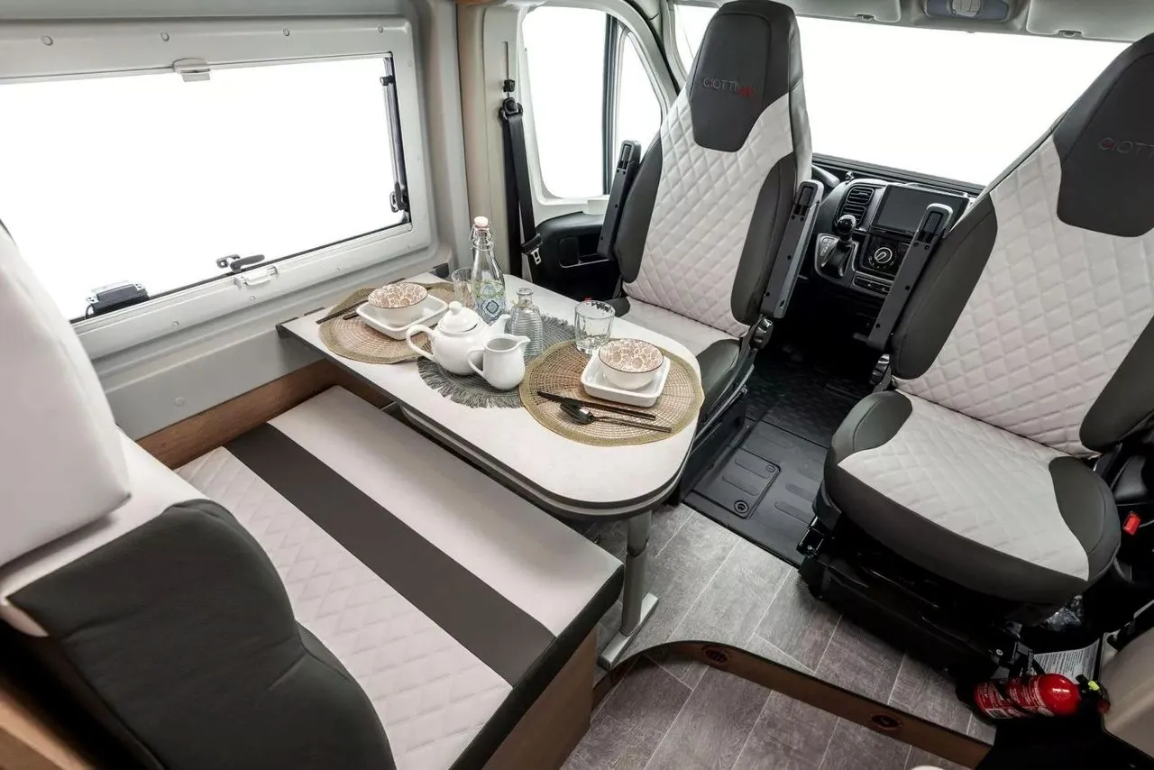 Fourgon aménagé - Giottiline - VAN 64 G - 2026