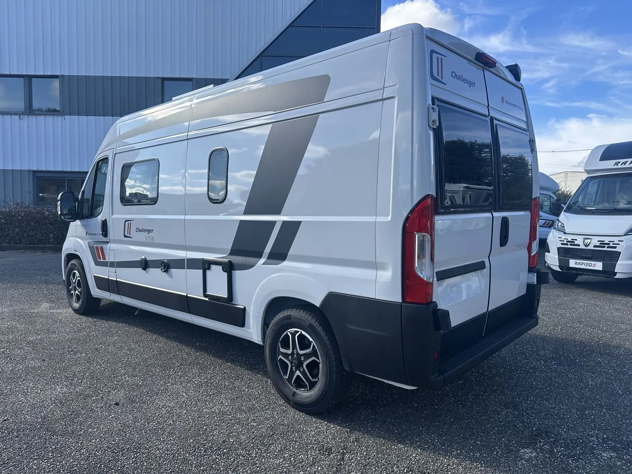 V114 ROAD SPORT EDITION