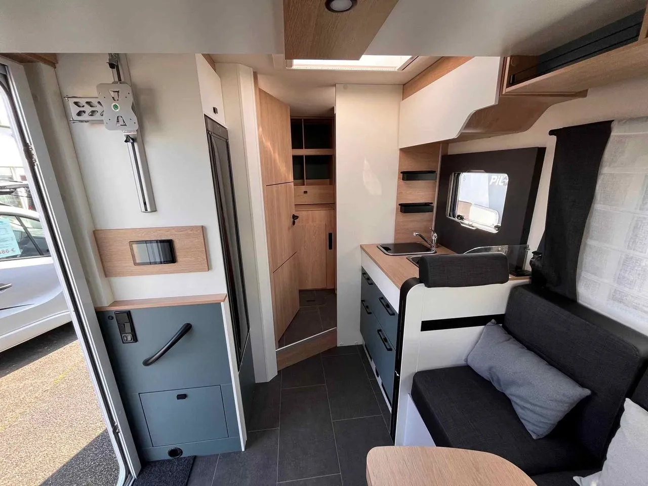 Camping-car - Pilote - A656 D ATLAS - 2024