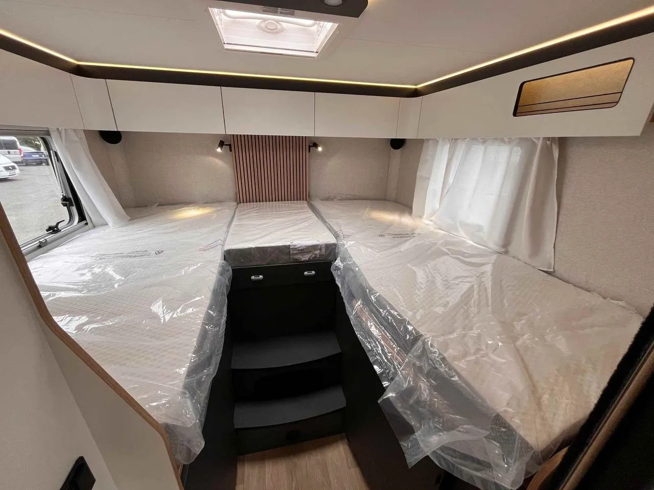 Camping-car - Pilote - G 740 FGJ EVIDENCE