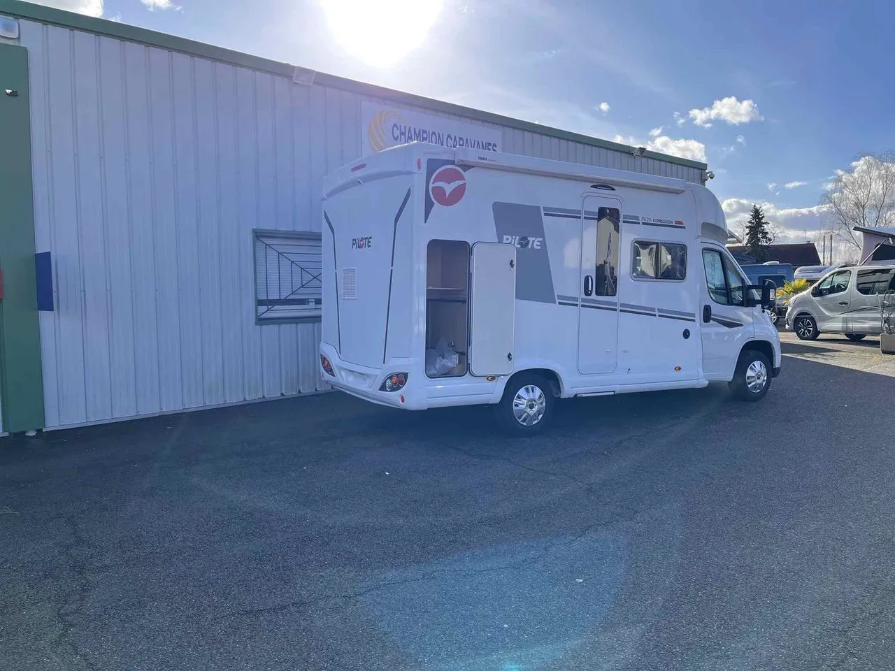 Camping-car - Pilote - P620