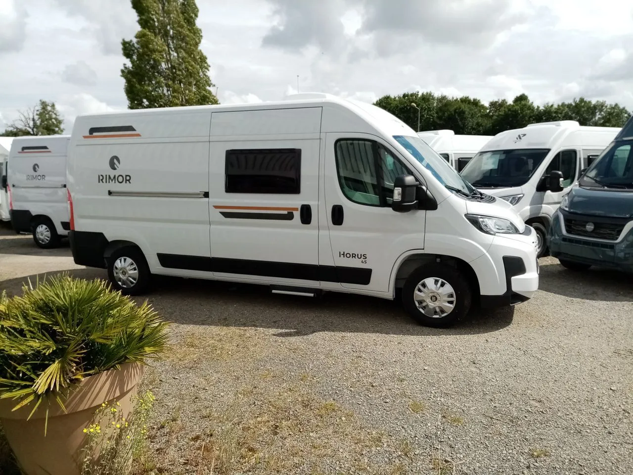 Fourgon aménagé - Rimor - HORUS 45 DBL LITS. - 2025