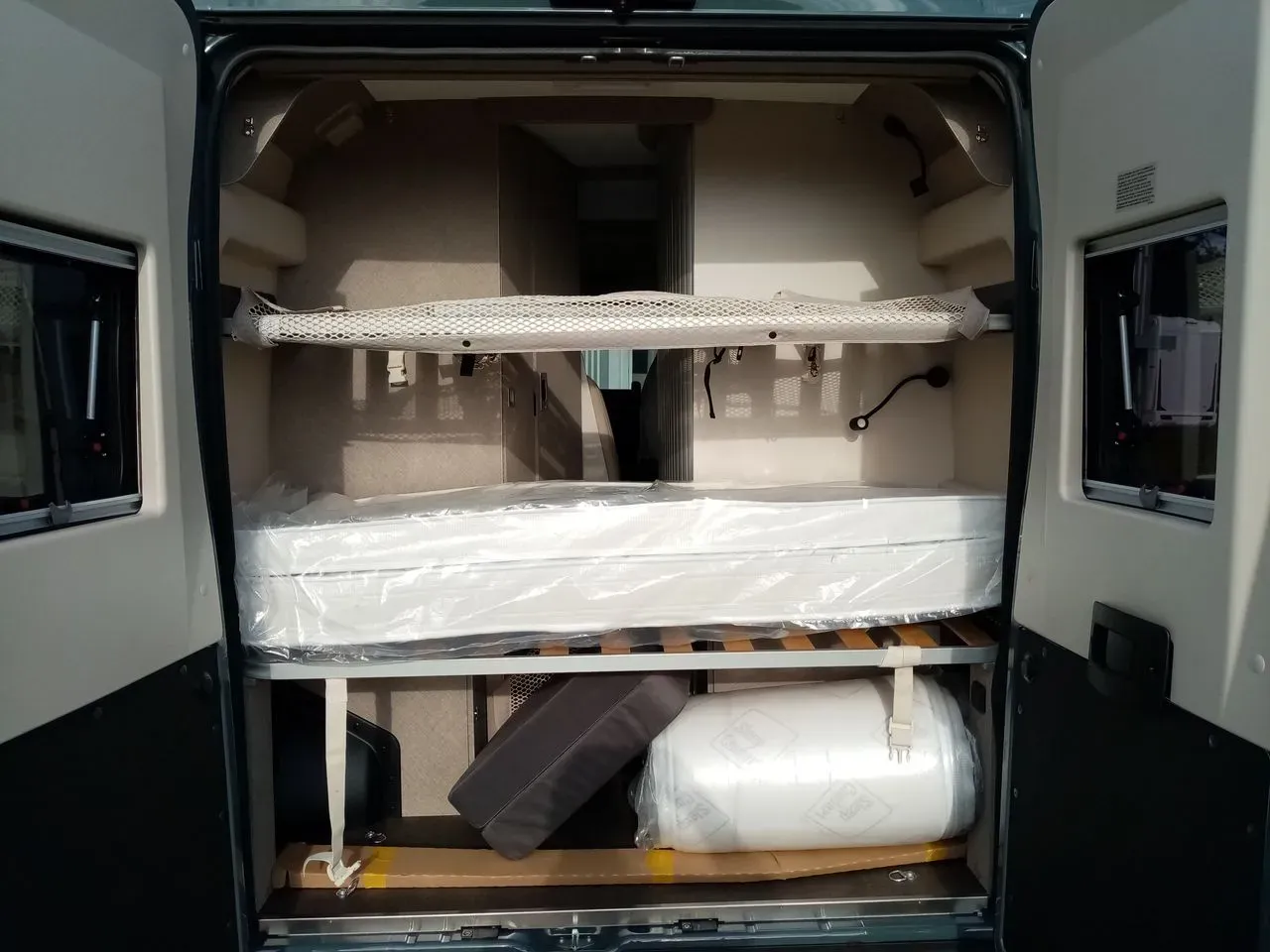 Fourgon aménagé - Karmann - TREND STYLE 595 MAXI SALON ET DOUCHE . - 2025