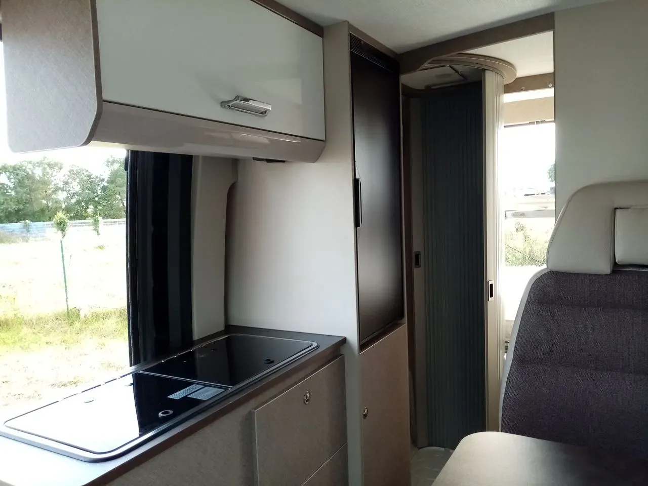 Fourgon aménagé - Karmann - TREND STYLE 595 MAXI SALON ET DOUCHE . - 2025