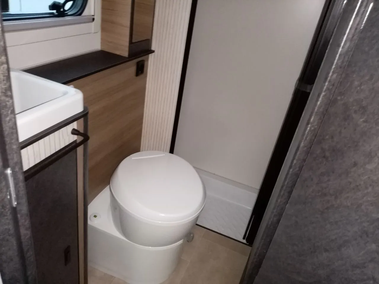 Camping-car - Rimor - SARUS 12 PLUS 6 PL .PROMO. - 2025