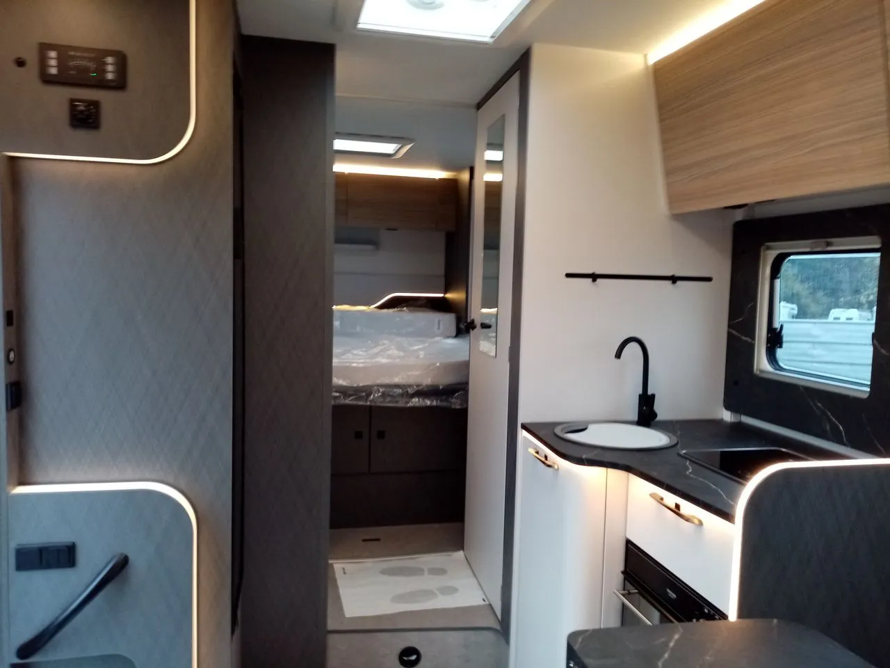 Camping-car - Etrusco - I 7400 QBC 2026.