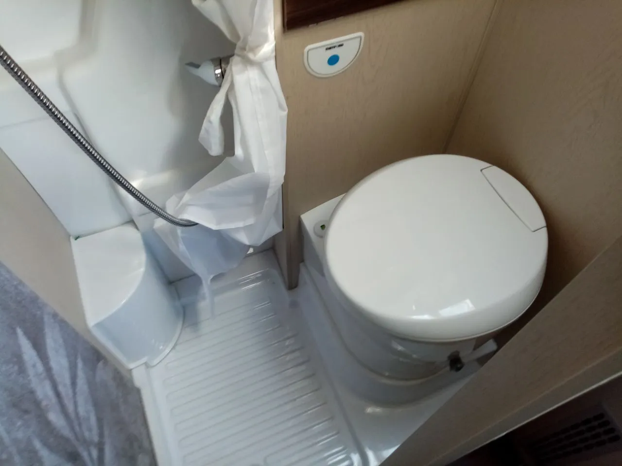 HORUS 54 BIEN EQUIPEE PR MAIN.