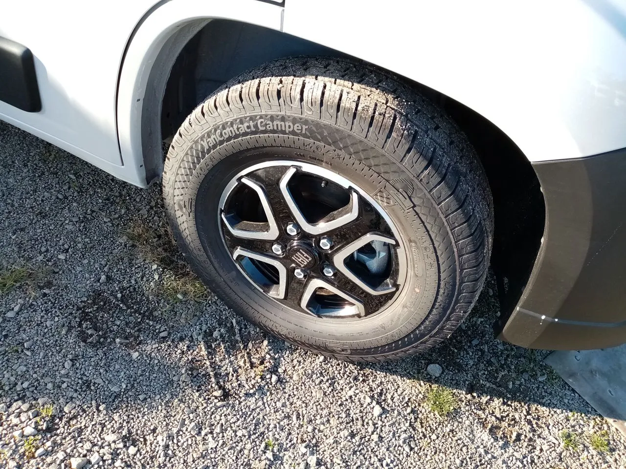 Fourgon aménagé - Etrusco - LIT JUMEAUX BOITE AUTO. - 2026