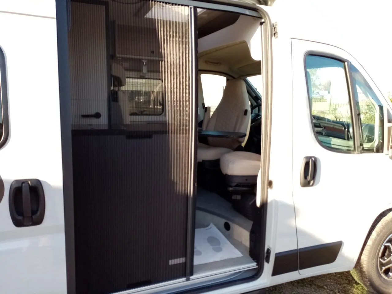 Fourgon aménagé - Etrusco - LIT JUMEAUX BOITE AUTO. - 2026