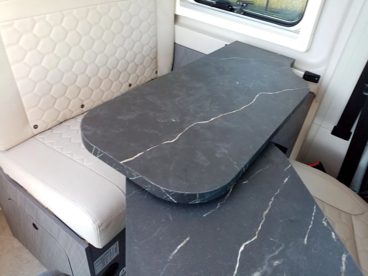 Fourgon aménagé - Etrusco - LIT JUMEAUX BOITE AUTO. - 2026