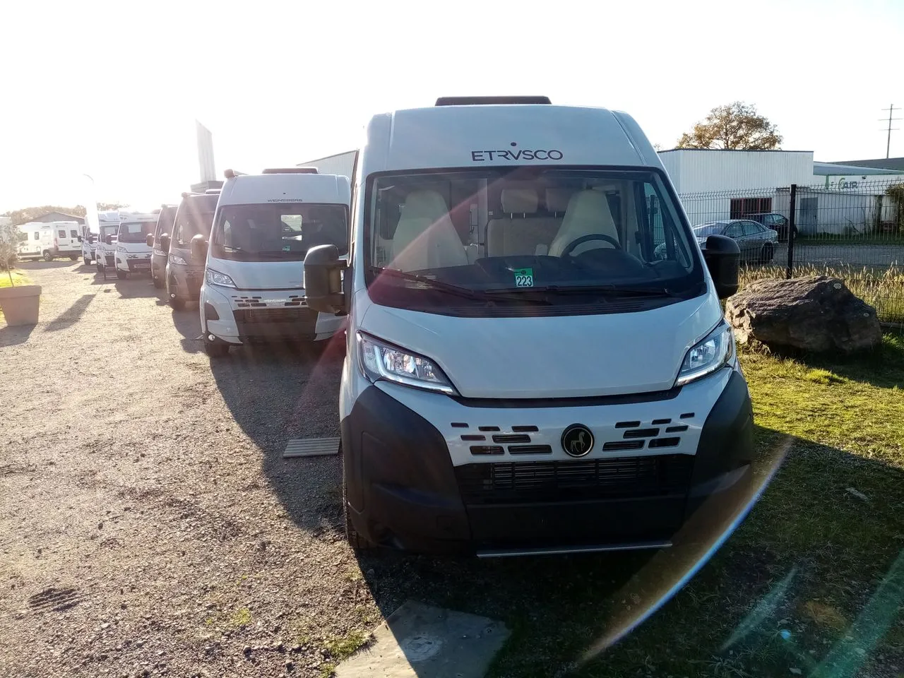 Fourgon aménagé - Etrusco - LIT JUMEAUX BOITE AUTO. - 2026