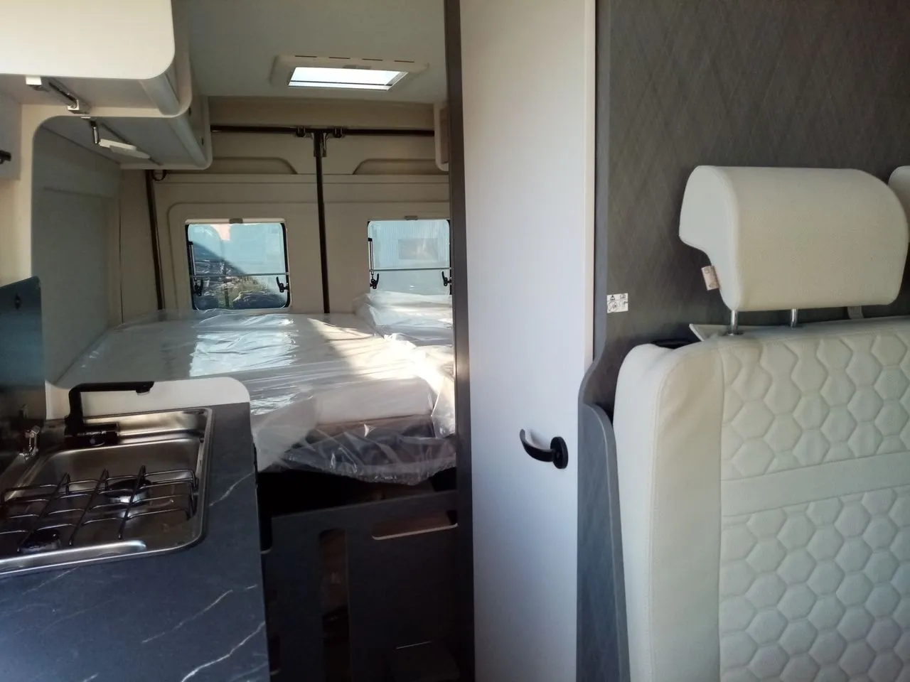 Fourgon aménagé - Etrusco - LIT JUMEAUX BOITE AUTO. - 2026