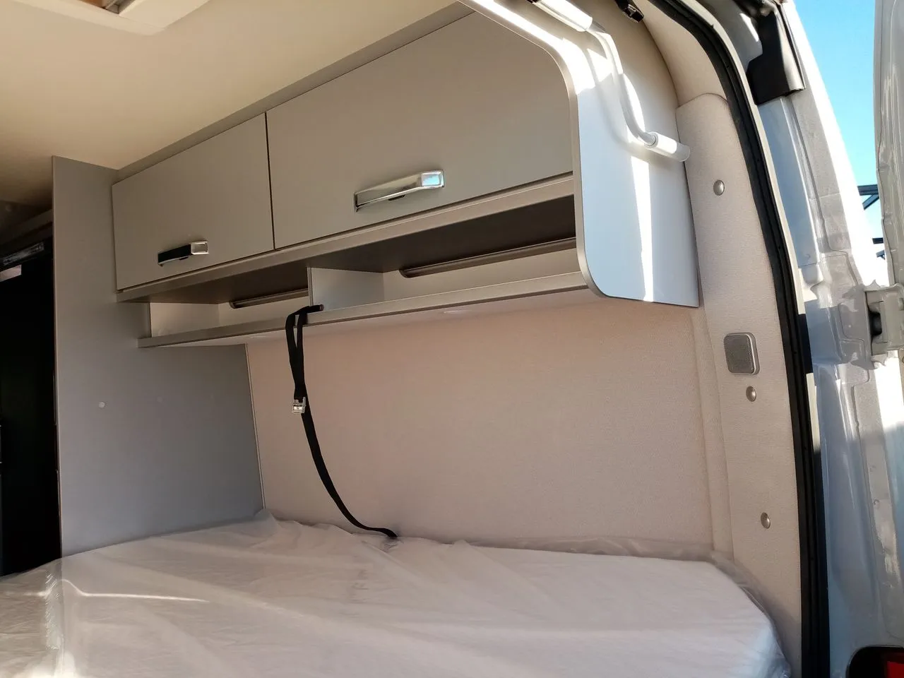 Fourgon aménagé - Weinsberg - 600 MQ BOITE AUTO GRD FRIGO. - 2026