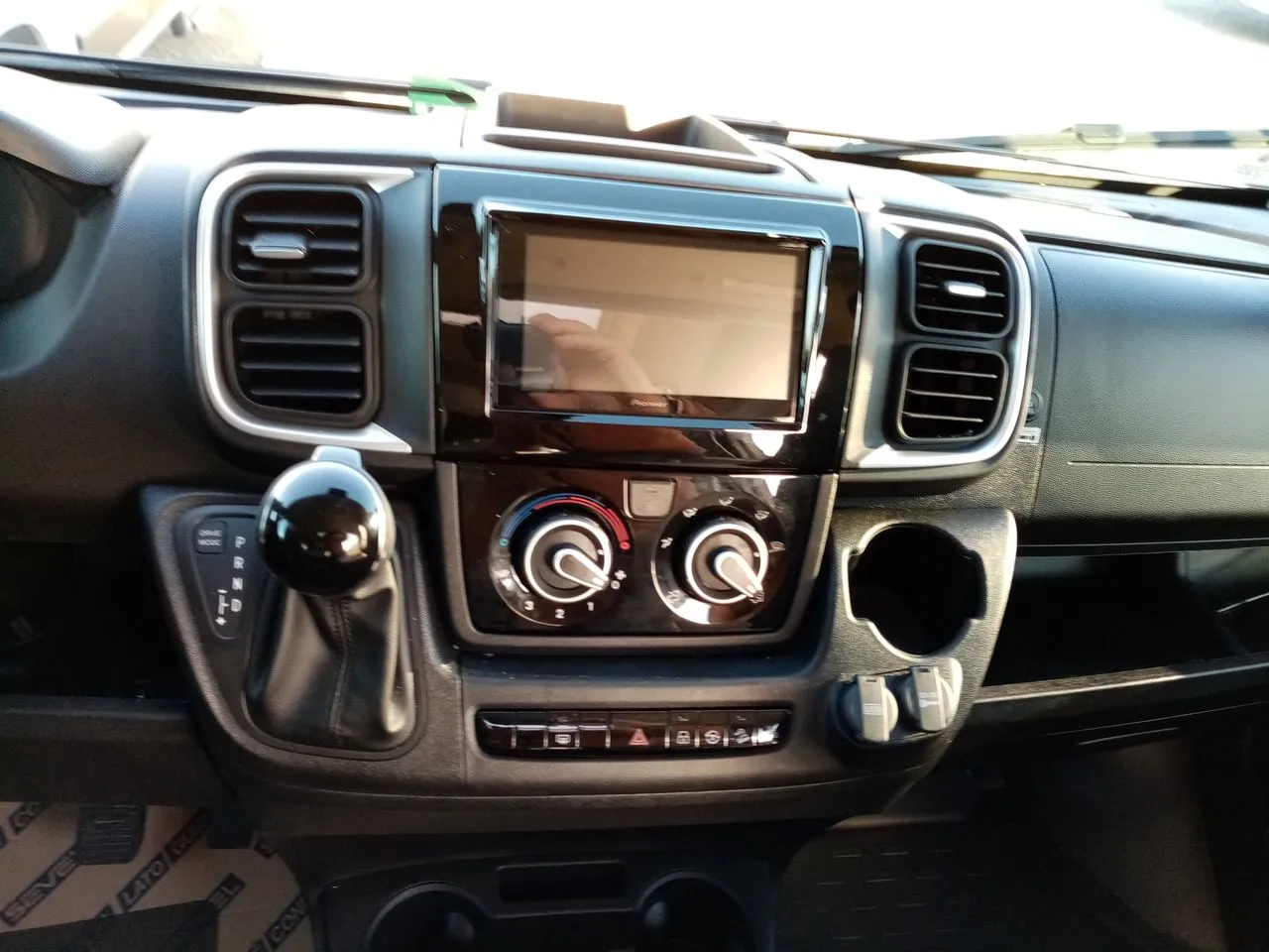 Fourgon aménagé - Weinsberg - 600 MQ BOITE AUTO GRD FRIGO. - 2026