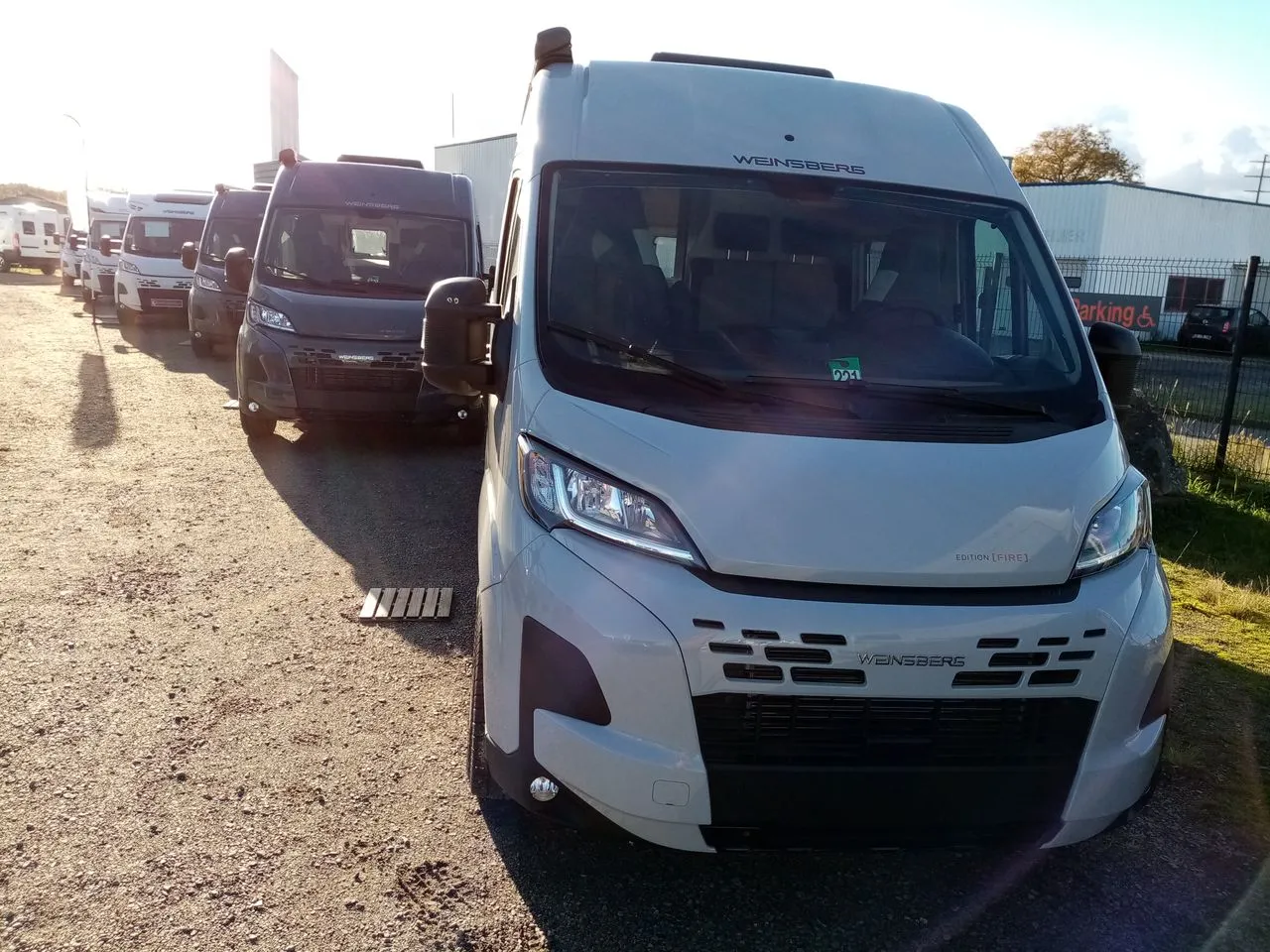 Fourgon aménagé - Weinsberg - 600 MQ BOITE AUTO GRD FRIGO. - 2026