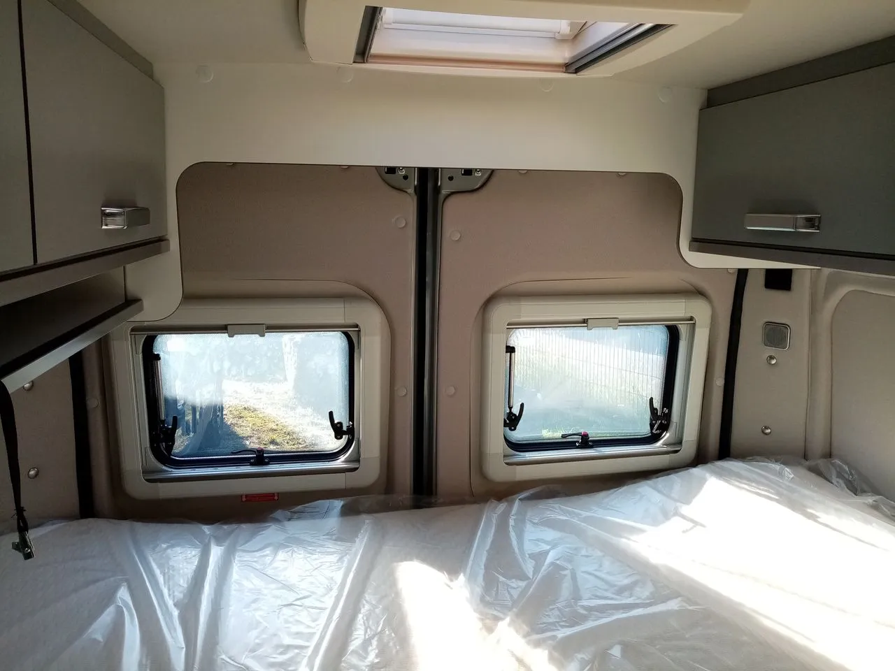 Fourgon aménagé - Weinsberg - 600 MQ BOITE AUTO GRD FRIGO. - 2026