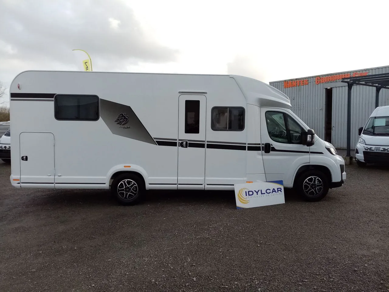 Camping-car - Knaus - LIVE 700 DX BOITE AUTO - 2026
