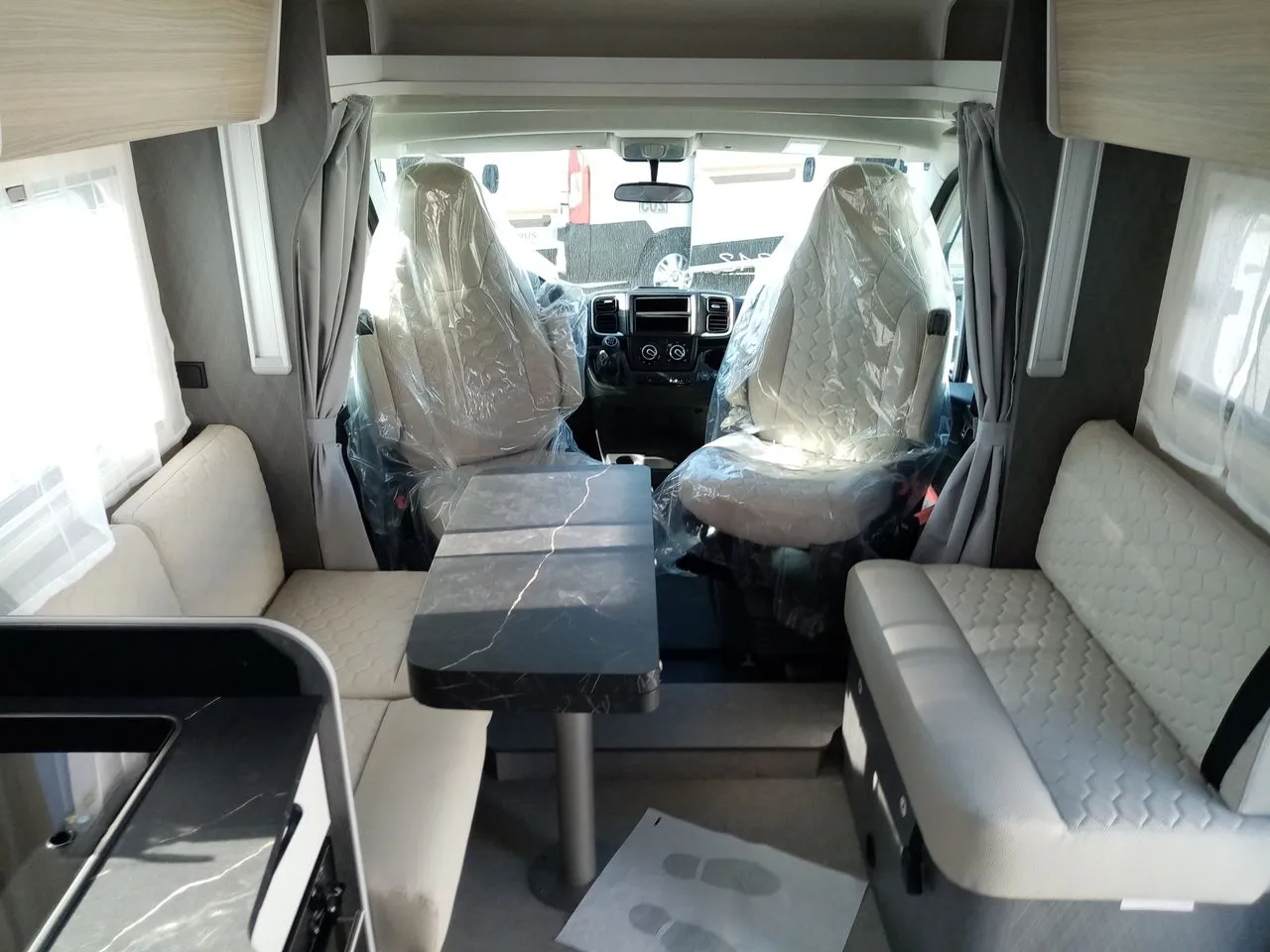 Camping-car - Etrusco - T 7400 QBC BOITE AUTO . - 2026