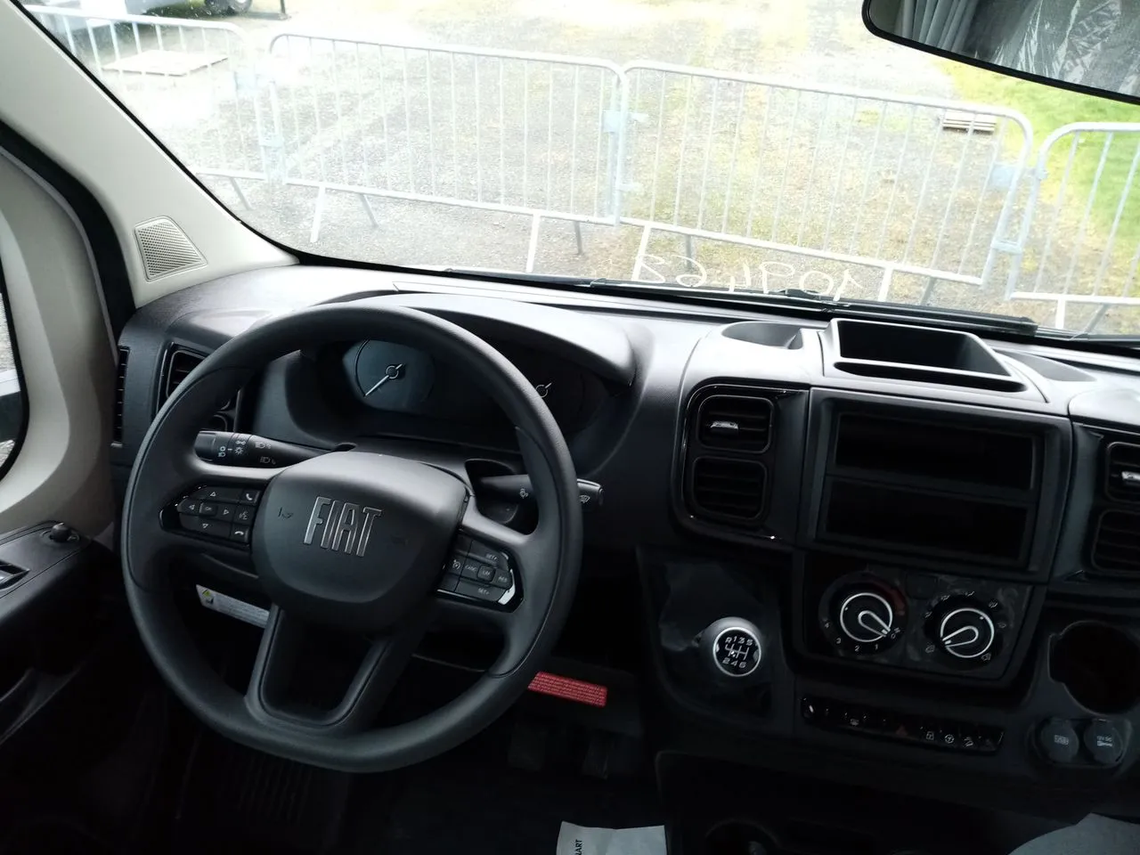Camping-car - Etrusco - A 6.9 DB / 6 PL . - 2026
