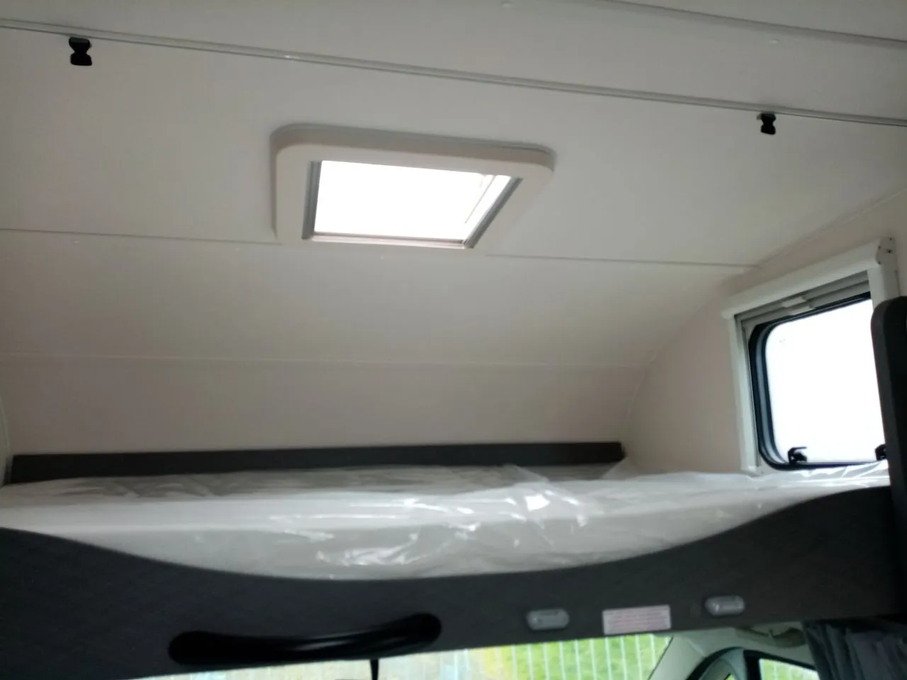 Camping-car - Etrusco - A 6.9 DB / 6 PL . - 2026