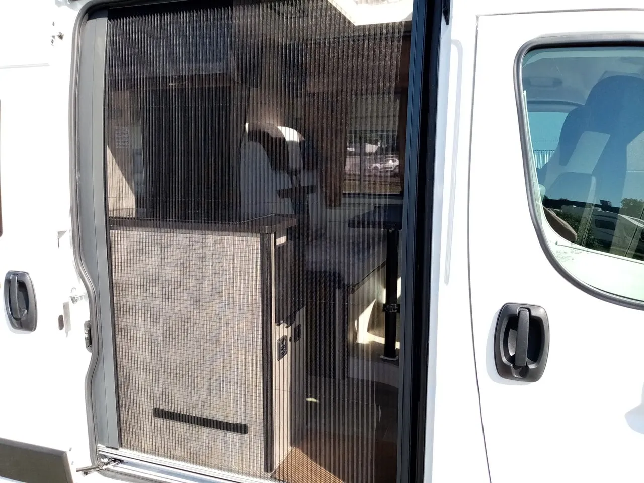 Fourgon aménagé - Rimor - HORUS 38 BOITE AUTO / MAXI RANGEMENTS. - 2026