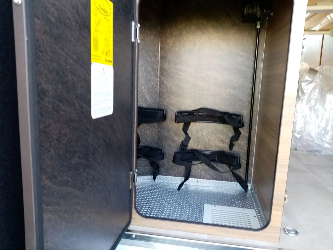 Fourgon aménagé - Rimor - HORUS 38 BOITE AUTO / MAXI RANGEMENTS. - 2026