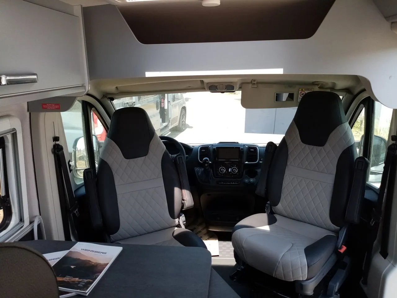 Fourgon aménagé - Weinsberg - 600 MQ EDITION FIRE BOITE AUTO GRD FRIGO ... - 2026
