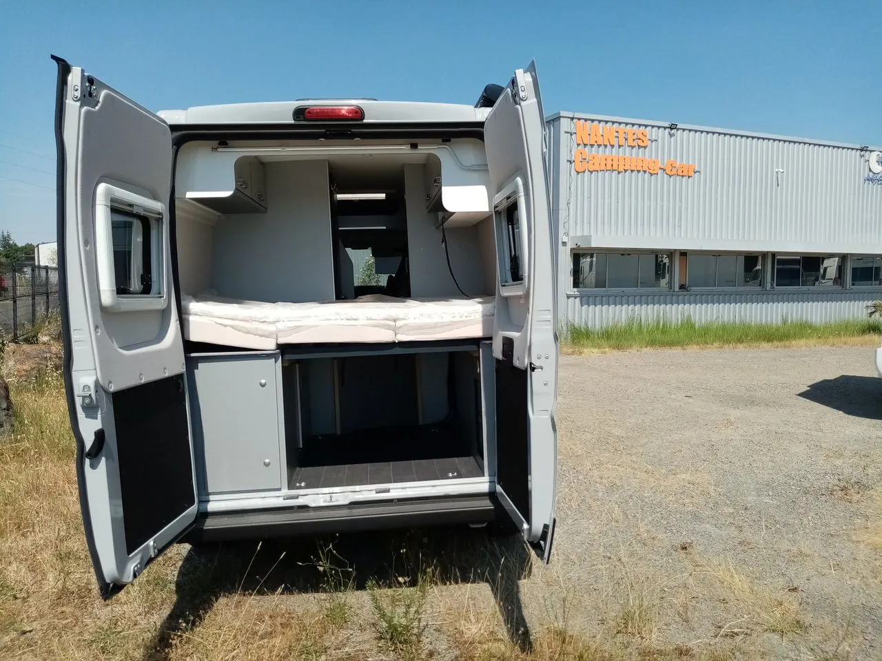 Fourgon aménagé - Weinsberg - 600 MQ EDITION FIRE BOITE AUTO GRD FRIGO ... - 2026