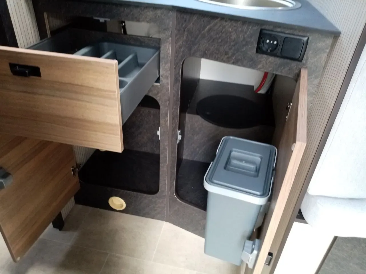 Camping-car - Rimor - 96 PLUS / OFFRE EXCEPTIONELLE PRET A PARTIR. - 2025