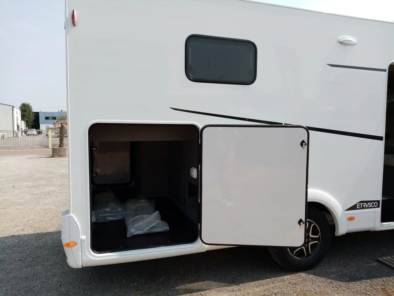 Camping-car - Etrusco - T 7.4 QBC AUTO / FOUR / MEDIA ECT. - 2027