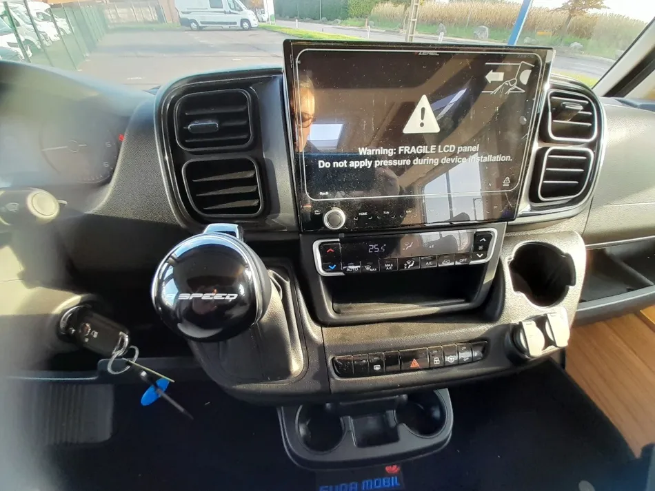 Camping-car - Eura Mobil - INTEGRA I 890 QB - 2024