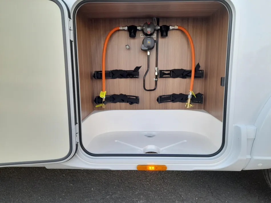 Camping-car - Eura Mobil - INTEGRA I 890 QB - 2024