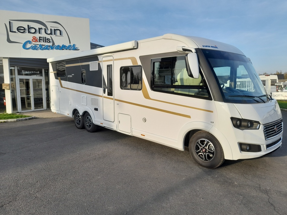 Camping-car EURA MOBIL INTEGRA I 890 QB