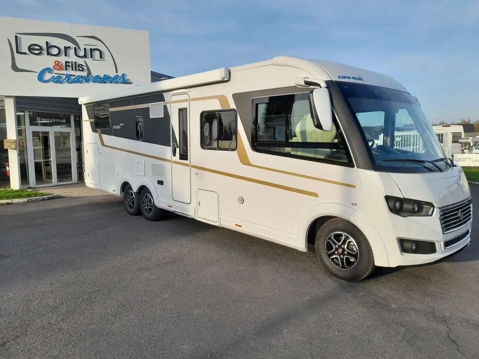 INTEGRA  I 890 QB