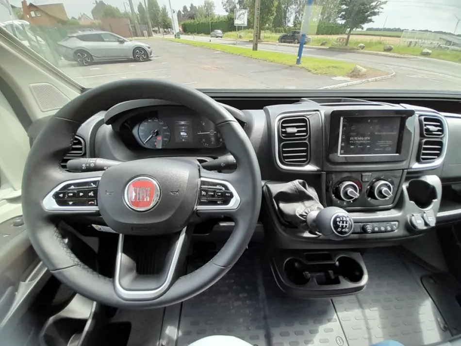 Fourgon aménagé - Autostar - V 630 G DESIGN EDITION TOIT RELEVABLE - 2024