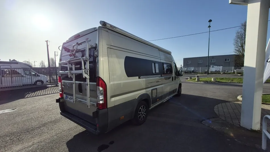 LIVINGSTONE LIVINGSTONE