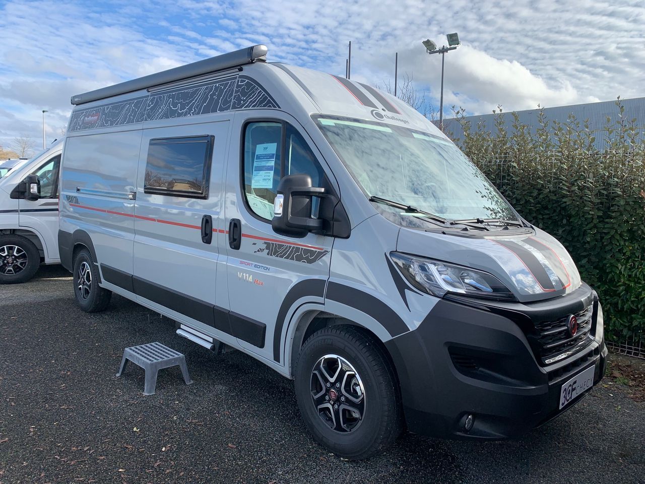 Challenger V114 MAX SPORT EDITION