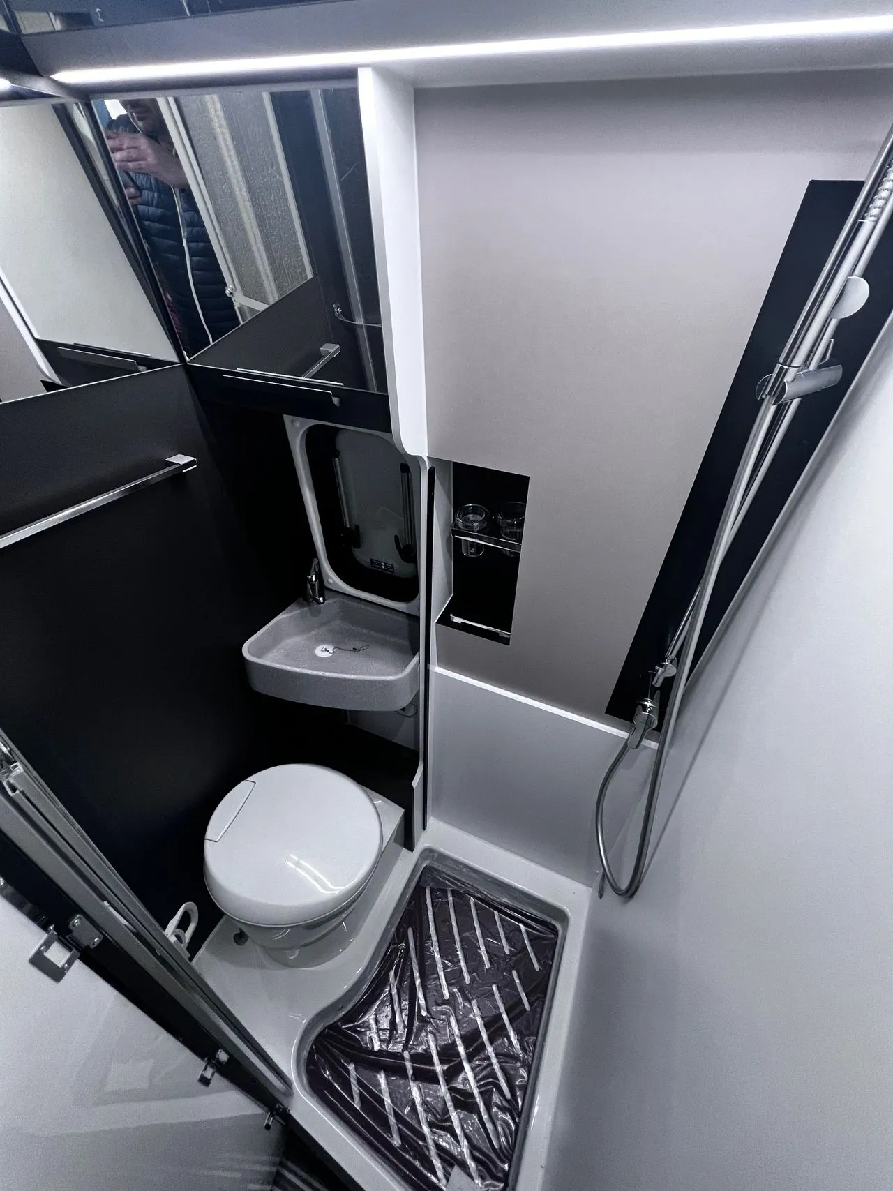 Fourgon aménagé - Mc Louis - MENFYS 3 SIGNATURE - 2024