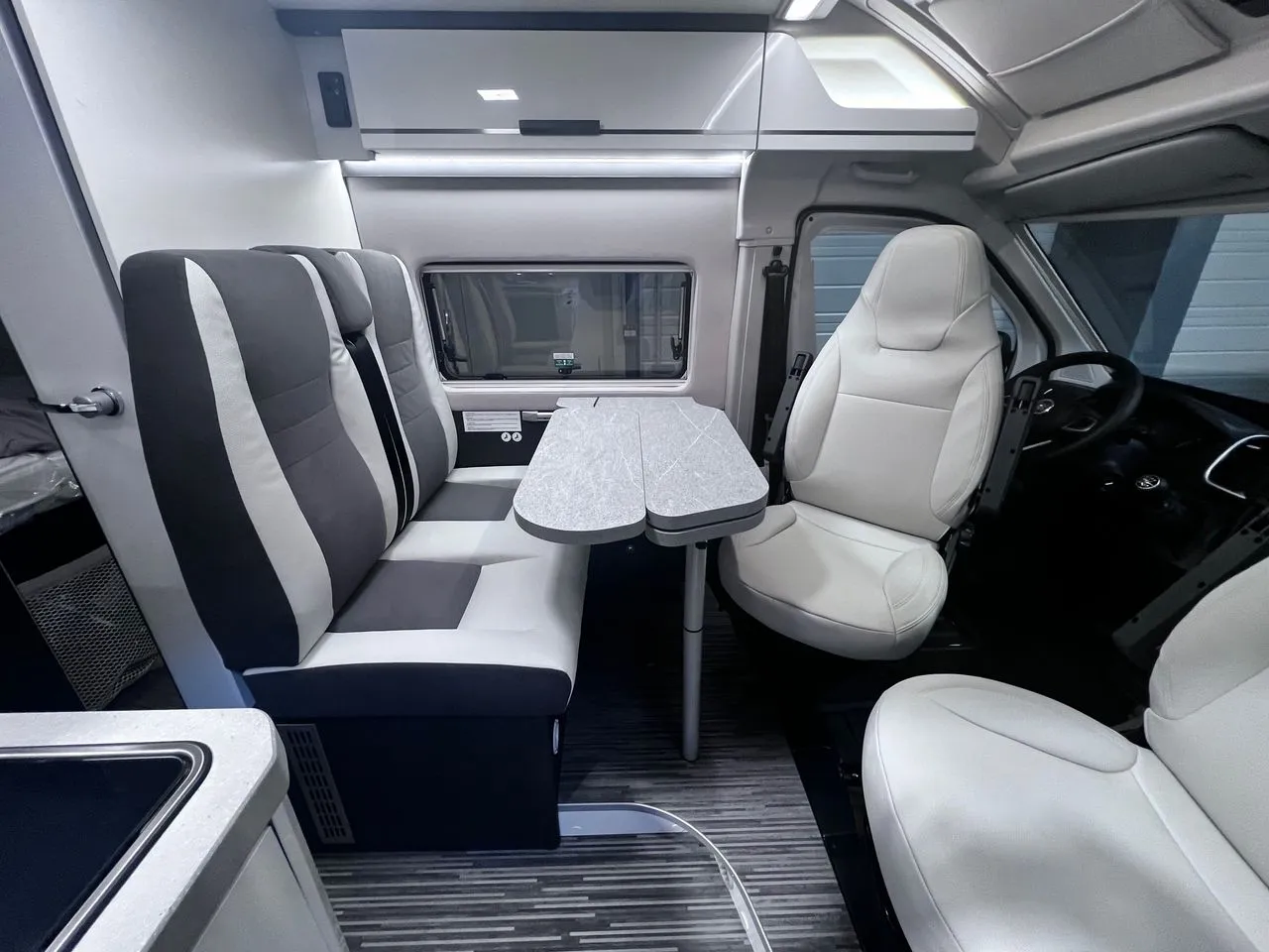 Fourgon aménagé - Mc Louis - MENFYS 3 SIGNATURE - 2024