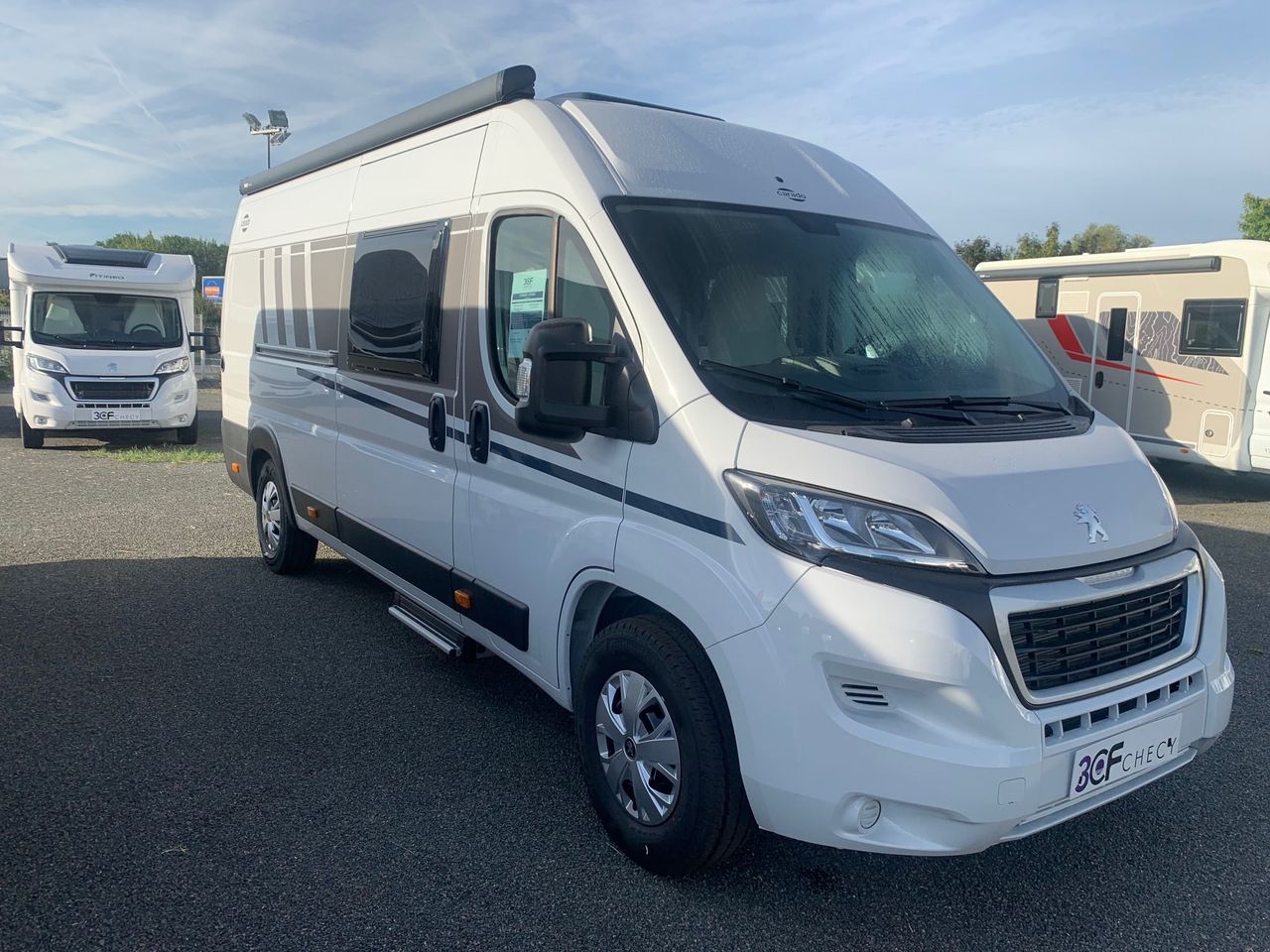 Camping-car CARADO CVE 640