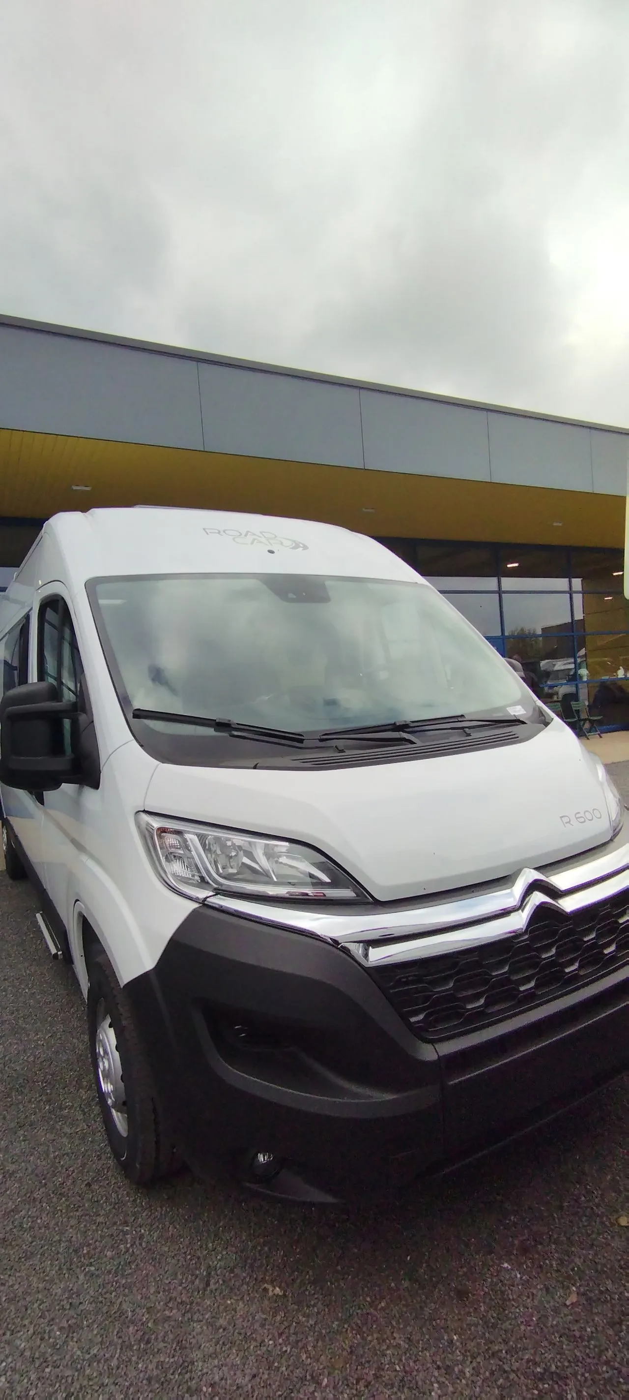 Fourgon aménagé - Road Car - 600 - 2024