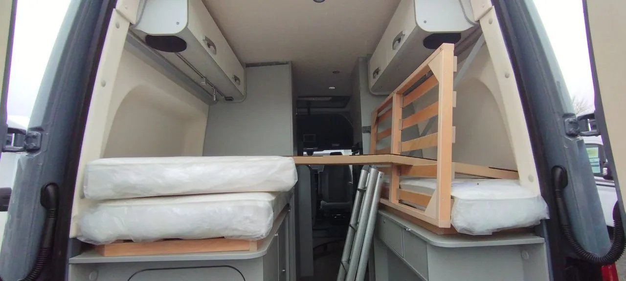 Fourgon aménagé - Hymer Camper Vans - FREE 600S CAMPUS GREY - 2025