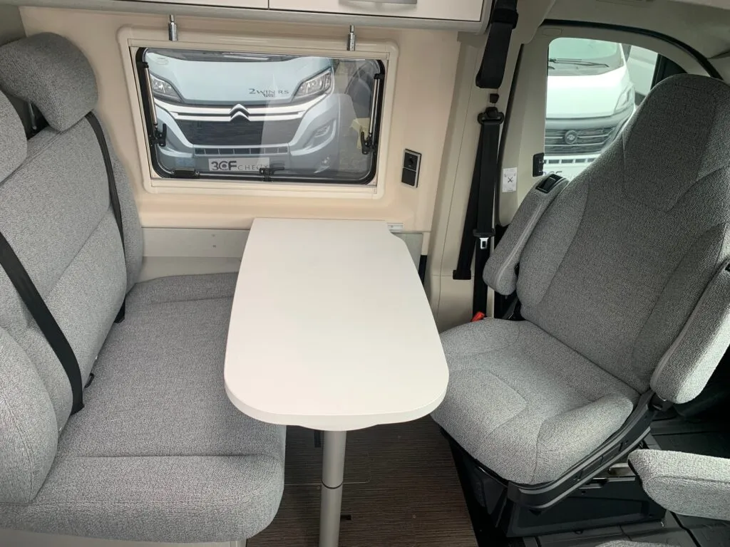 Fourgon aménagé - Hymer car - FREE 600 CAMPUS CAMPOVOLO GREY - 2024