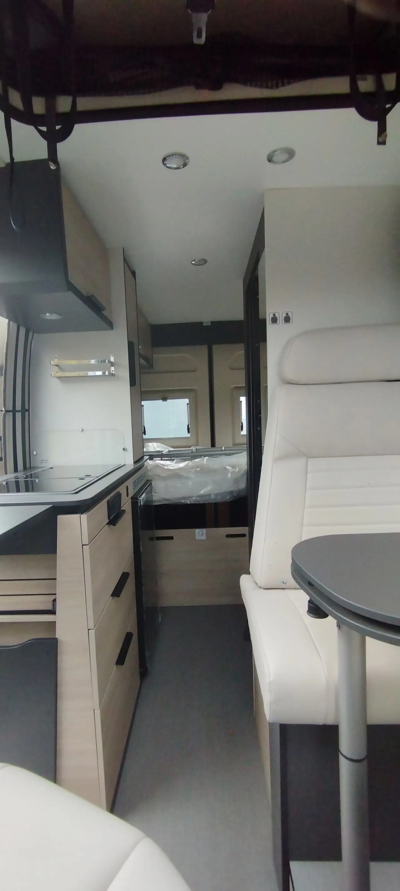 Fourgon aménagé - Dreamer - D43 UP - 2024