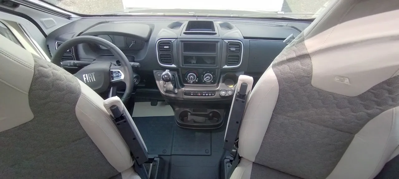 Camping-car - Adria - MATRIX 650 DC - 2025