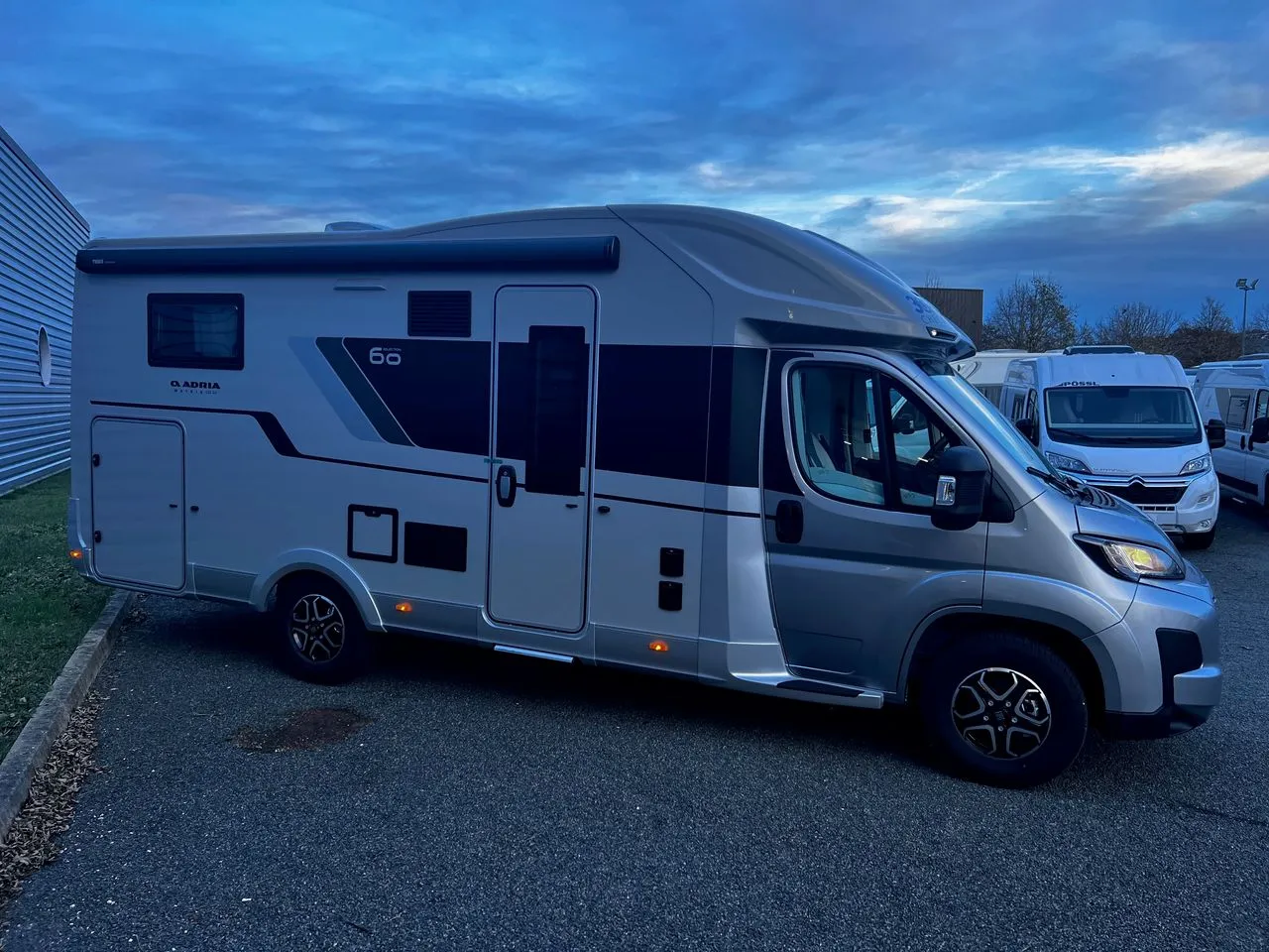 Camping-car - Adria - MATRIX 650 DC PACK ANNIVERSAIRE BOITE AUTO 2026