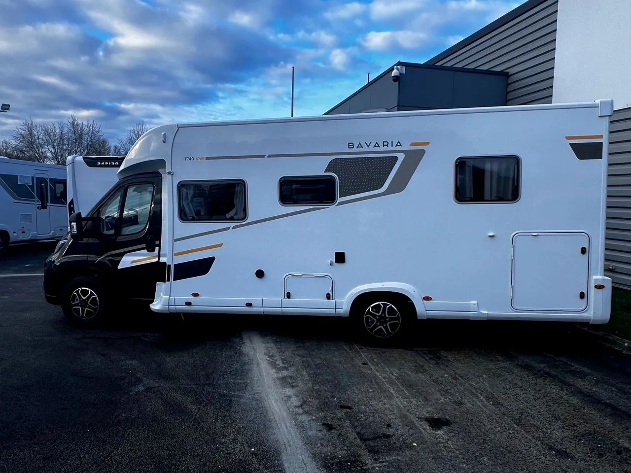 Camping-car - Bavaria - T740FC UNIK - 2026