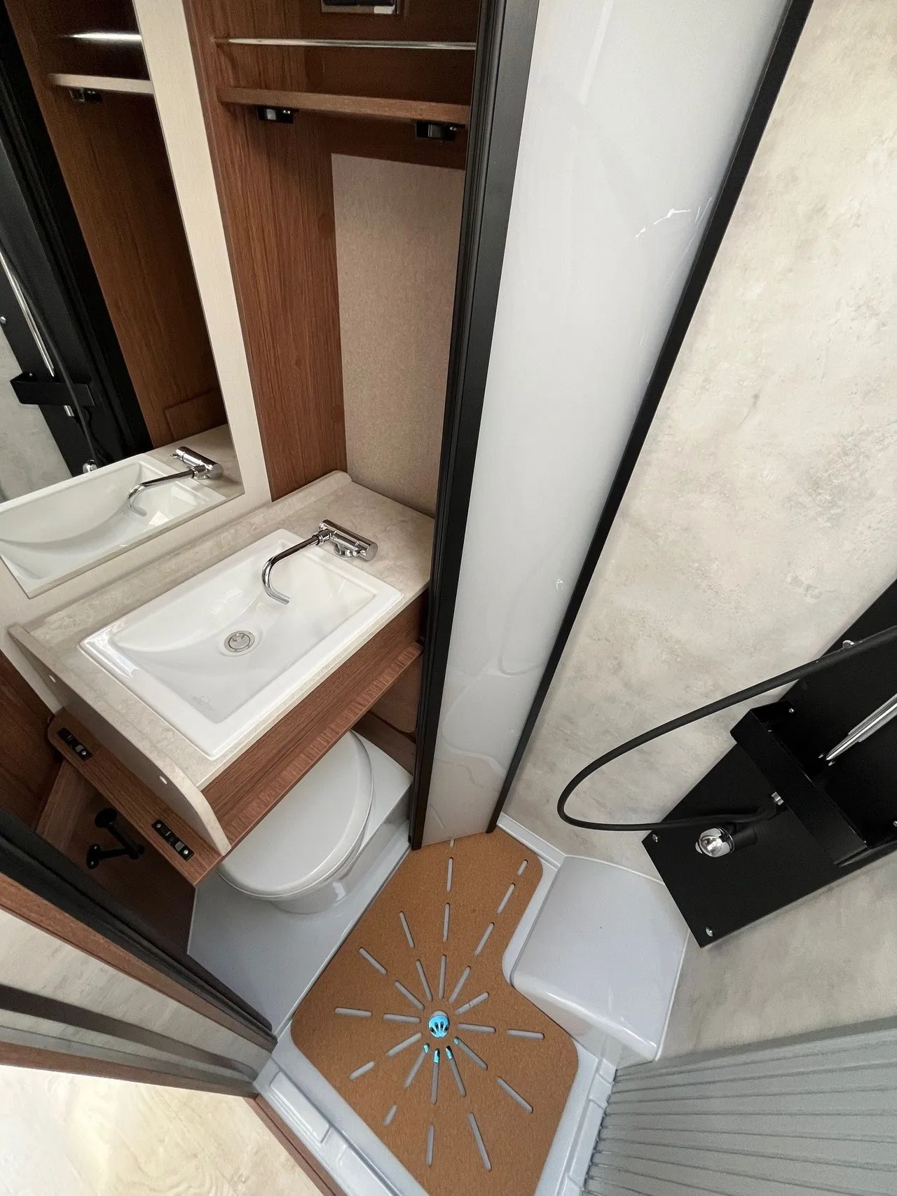 Camping-car - Fleurette - MIGRATEUR 69 LJG - 2026
