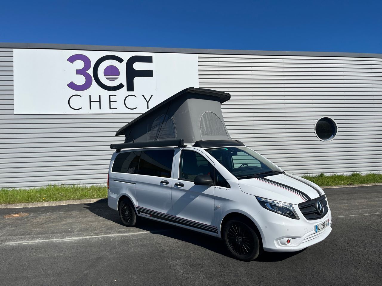 Camping-car MERCEDES aventurer S